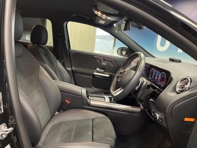 MERCEDES-BENZ GLA - 9