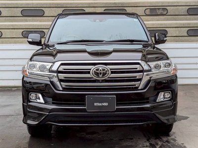TOYOTA LAND CRUISER 200 - 3