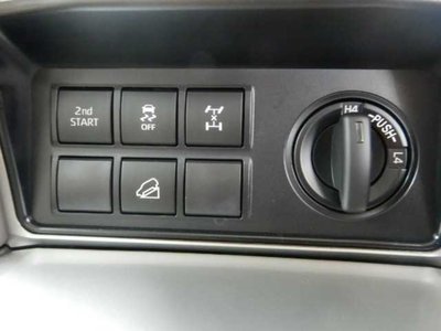 TOYOTA LAND CRUISER PRADO - 6