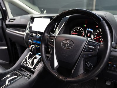 2022 Toyota ALPHARD thumbnail 36