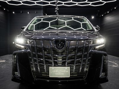 2022 Toyota ALPHARD photo 1