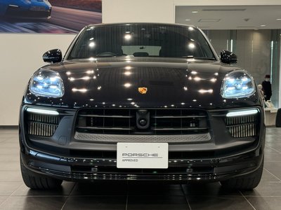 PORSCHE MACAN - 3
