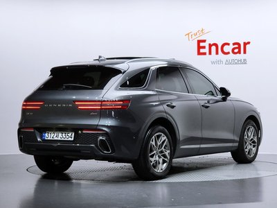 صورة 4 لـ 2022 Genesis GV70