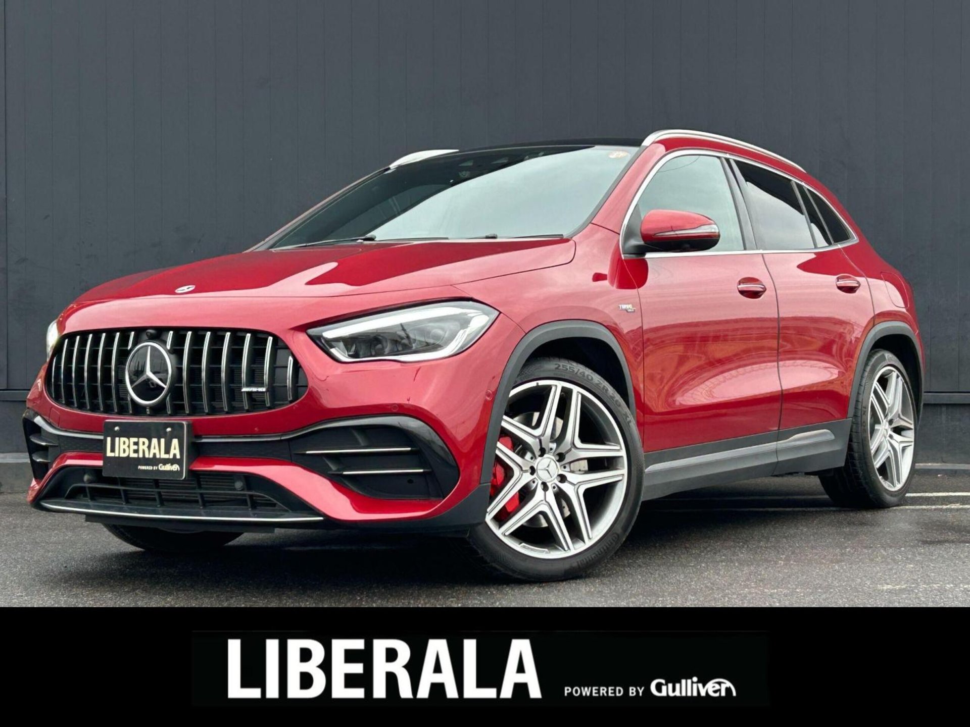 MERCEDES-BENZ GLA AMG - View 1