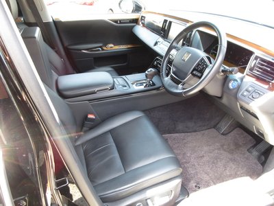 TOYOTA CENTURY - 6