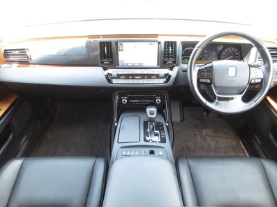TOYOTA CENTURY - 4
