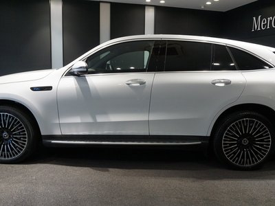 MERCEDES-BENZ EQC - 6
