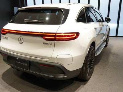 MERCEDES-BENZ EQC - 9