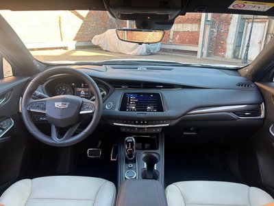 CADILLAC XT4 - 9
