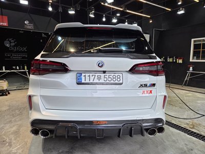 2021 BMW X5 M photo 3