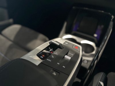 2025 BMW X2 — миниатюра 17