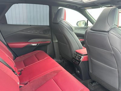 2025 Lexus RX — миниатюра 38