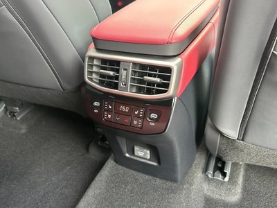 2025 Lexus RX — миниатюра 71