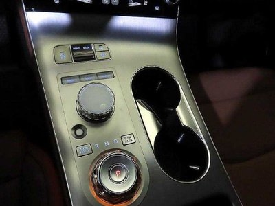 2024 Genesis GV70 — миниатюра 12