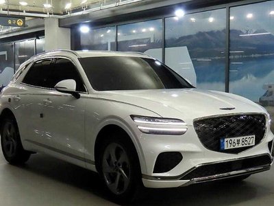 صورة 1 لـ 2024 Genesis GV70
