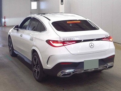 2025 Mercedes-BENZ GLC 照片 2