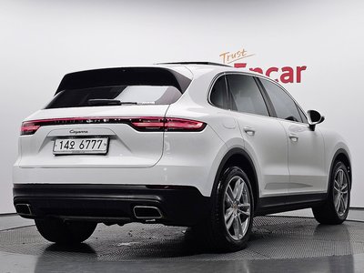 PORSCHE CAYENNE - 4