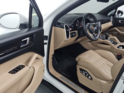 PORSCHE CAYENNE - 10