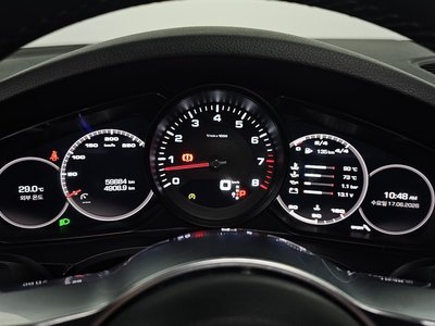 PORSCHE CAYENNE - 8