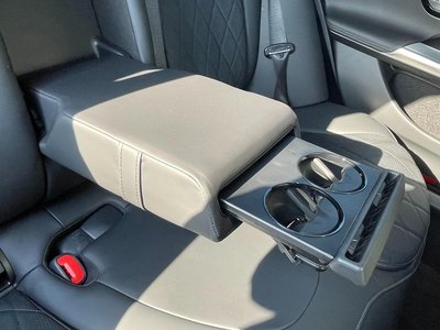 صورة مصغرة 26 لـ 2025 Mercedes-BENZ E-CLASS
