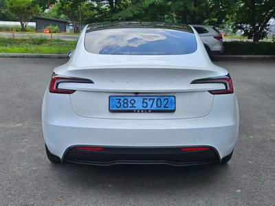 صورة 3 لـ 2025 Tesla MODEL 3