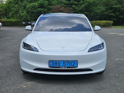 صورة 1 لـ 2025 Tesla MODEL 3