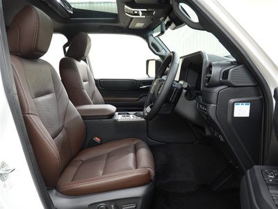 TOYOTA LAND CRUISER 250 - 7