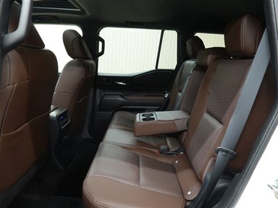 TOYOTA LAND CRUISER 250 - 10