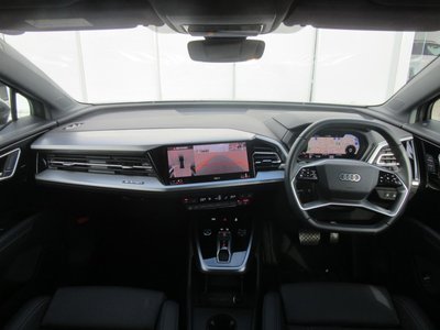 AUDI Q4 SPORTBACK E-TRON - 10