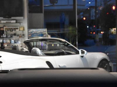 2025 Lexus LM — миниатюра 18