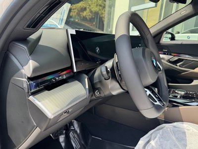 BMW 5 SERIES - 6