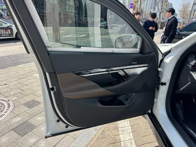 BMW 5 SERIES - 2