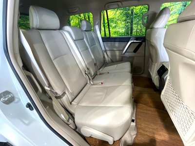 TOYOTA LAND CRUISER PRADO - 9