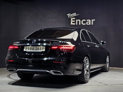MERCEDES-BENZ E-CLASS - 4