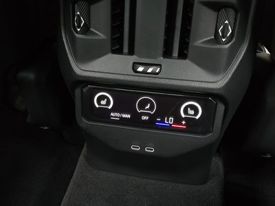 صورة مصغرة 30 لـ 2025 BMW X3