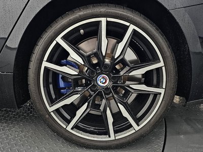 2023 BMW 8 SERIES photo 8
