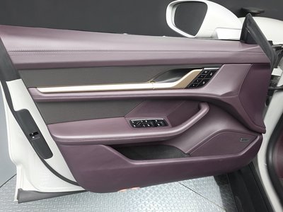 2021 Porsche TAYCAN thumbnail 14