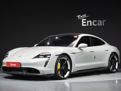 2021 Porsche TAYCAN 照片 1