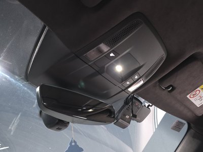 2021 Porsche TAYCAN thumbnail 35