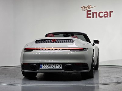 PORSCHE 911 - 4
