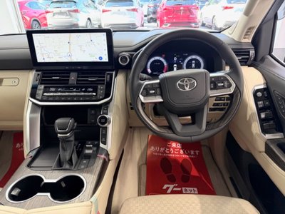 TOYOTA LAND CRUISER 300 - 2