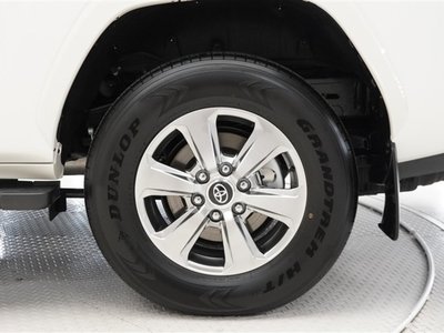 TOYOTA LAND CRUISER 300 - 10