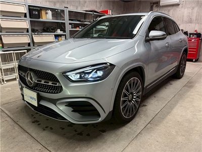 MERCEDES-BENZ GLA - 4