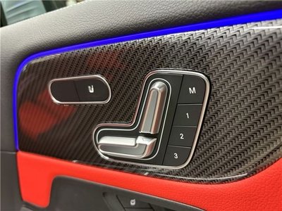 MERCEDES-BENZ GLA - 10