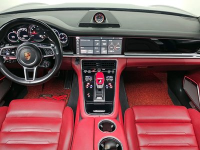 PORSCHE PANAMERA - 5