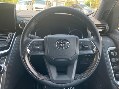 2023 Toyota LAND CRUISER 300 缩略图 28