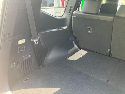 2023 Toyota LAND CRUISER 300 缩略图 17
