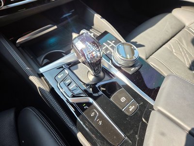 BMW 6 SERIES GT - 10