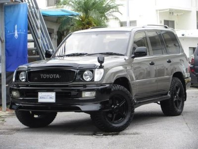 1998 Toyota LAND CRUISER 100 photo 1
