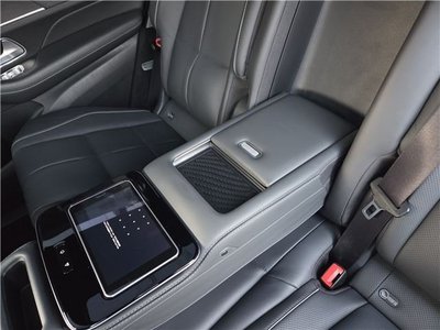 MERCEDES-BENZ GLS - 7